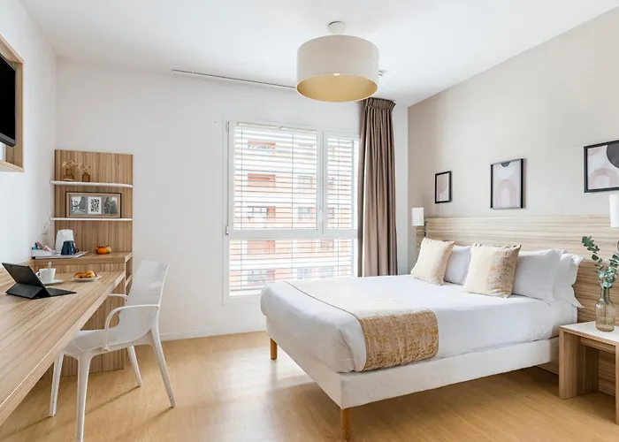 Q7 Lodge Lyon 7